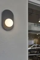 미니멀 감성의 오벌 벽등 디테일 인테리어